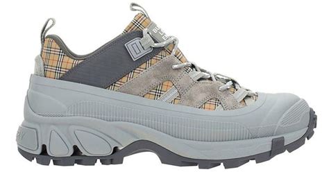 burberry sneakers grey